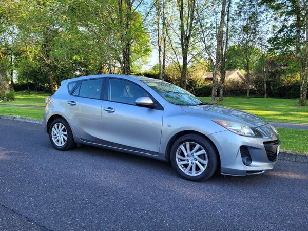 Mazda Mazda3 Hatchback, Diesel, 2012, Silver