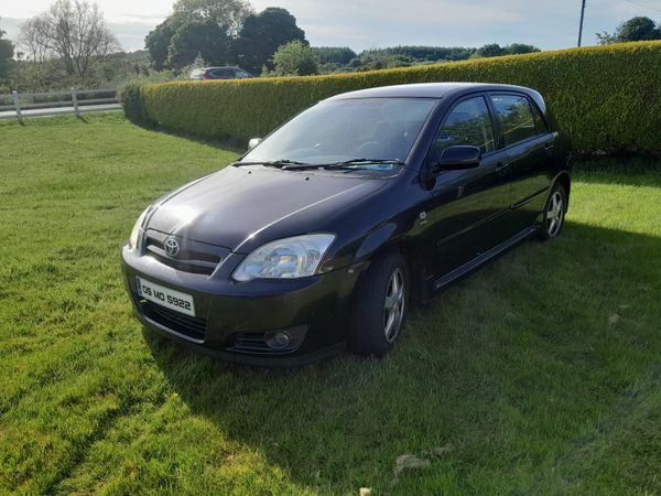 Toyota Corolla Hatchback, Petrol, 2005, Black