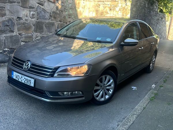 Volkswagen Passat Saloon, Diesel, 2014, Brown