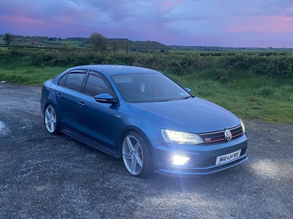 Volkswagen Jetta Saloon, Petrol, 2016, Blue