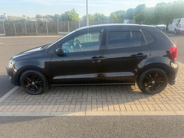 Volkswagen Polo Hatchback, Petrol, 2012, Black