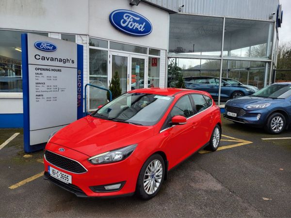 Ford Focus Hatchback, Diesel, 2016, Red
