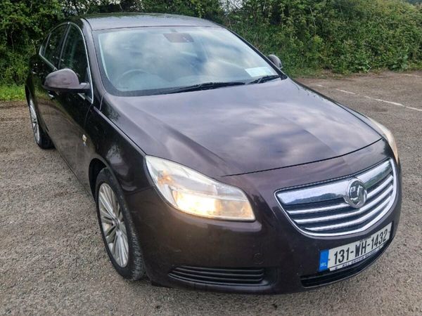 Vauxhall Insignia Hatchback, Diesel, 2013, Brown