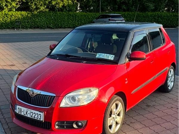 Skoda Fabia Hatchback, Petrol, 2008, Red