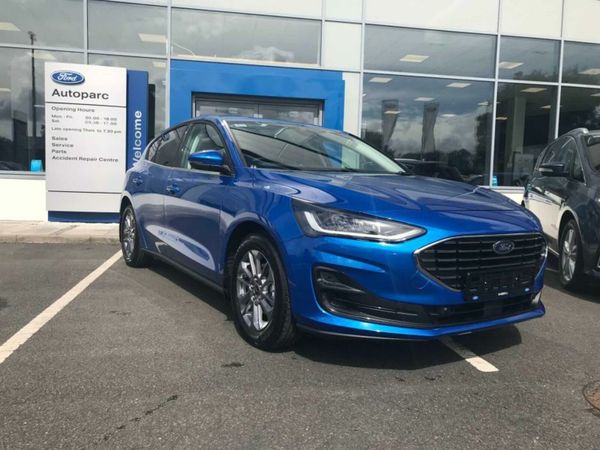Ford Focus Hatchback, Petrol, 2025, Blue