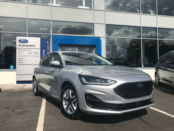 Ford Focus Hatchback, Petrol, 2025, Silver