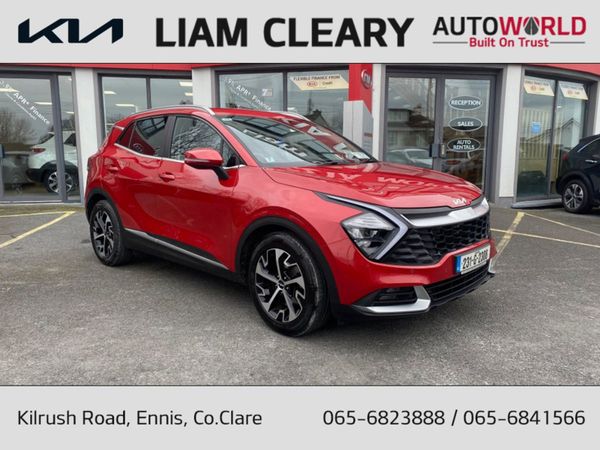 Kia Sportage MPV, Diesel Hybrid, 2023, Red