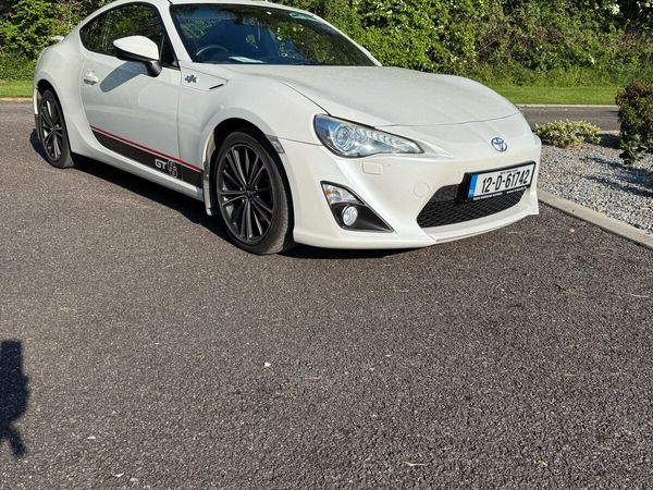Toyota GT86 Coupe, Petrol, 2012, White