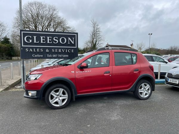 Dacia Sandero Stepway Hatchback, Diesel, 2014, Red