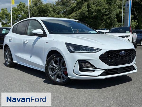 Ford Focus Hatchback, Petrol Hybrid, 2025, White