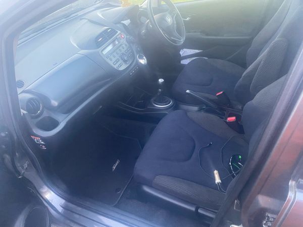 Honda Jazz Hatchback, Petrol, 2012, Grey