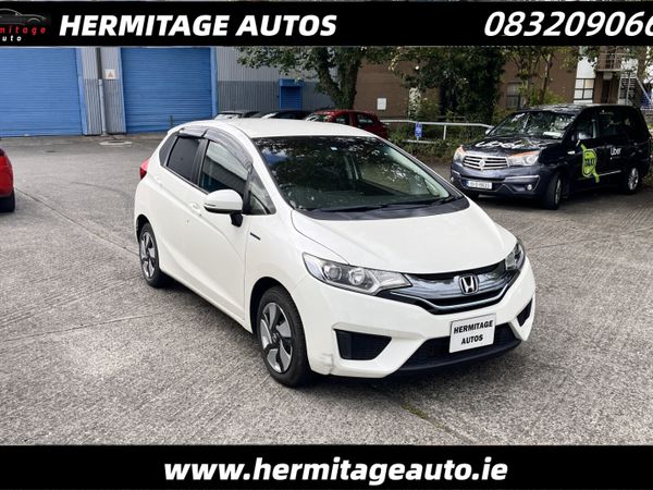 Honda Fit Hatchback, Petrol Hybrid, 2014, White
