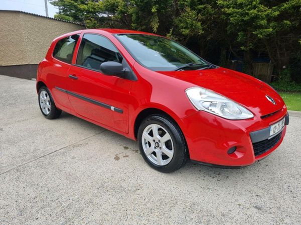 Renault Clio Hatchback, Ethanol Petrol, 2012, Red