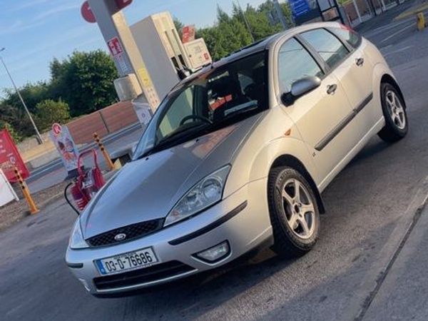 Ford Focus Hatchback, Petrol, 2003, Grey