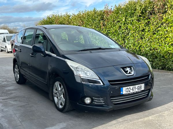 Peugeot 5008 MPV, Diesel, 2013, Navy