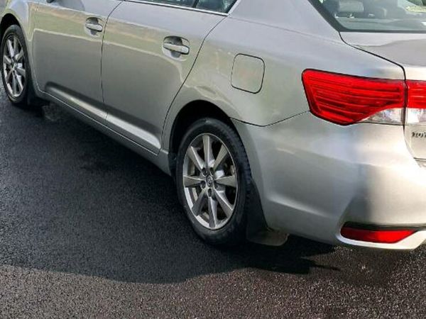 Toyota Avensis Saloon, Diesel, 2012, Grey