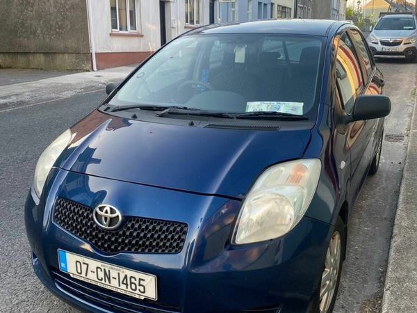 Toyota Yaris Hatchback, Petrol, 2007, Blue