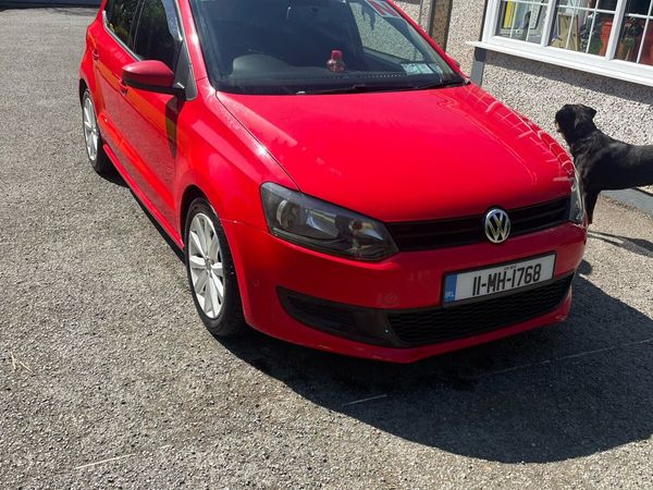 Volkswagen Polo Hatchback, Diesel, 2011, Red
