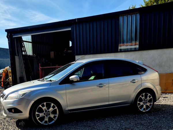 Ford Focus Hatchback, Diesel, 2010, Silver