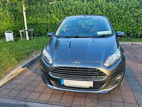 Ford Fiesta Hatchback, Petrol, 2016, Grey