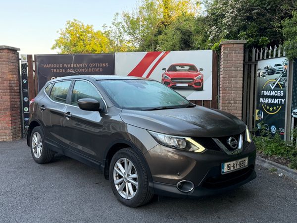 Nissan Qashqai Hatchback, Petrol, 2015, Brown