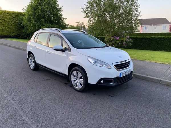 Peugeot 2008 Hatchback, Petrol, 2013, White