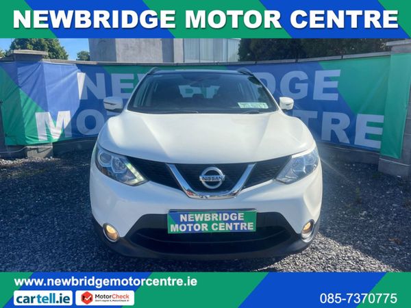 Nissan Qashqai MPV, Petrol, 2016, White
