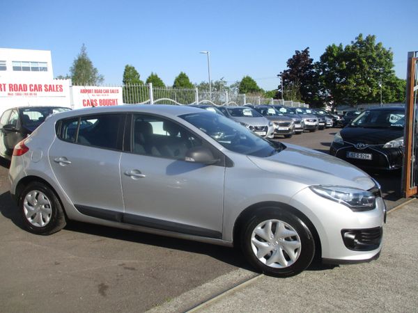 Renault Megane Hatchback, Diesel, 2015, Silver