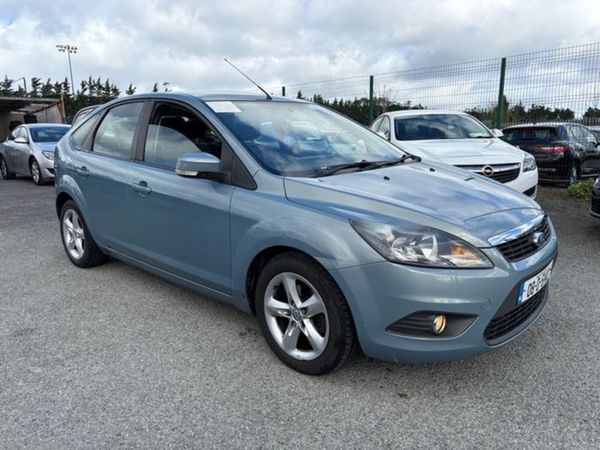 Ford Focus Hatchback, Petrol, 2008, Grey