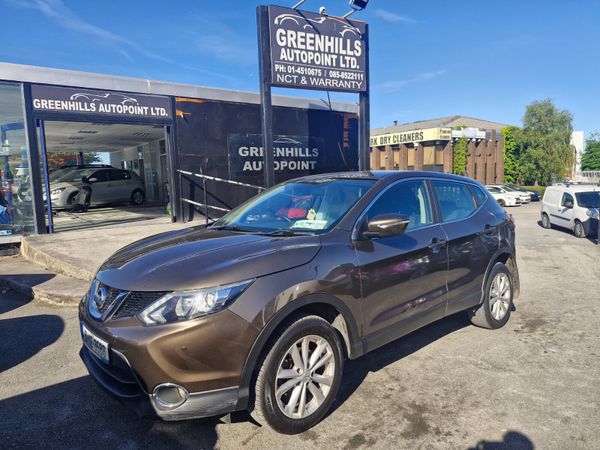 Nissan Qashqai Hatchback, Diesel, 2015, Brown