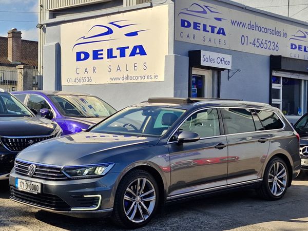 Volkswagen Passat Estate, Petrol Hybrid, 2017, Grey
