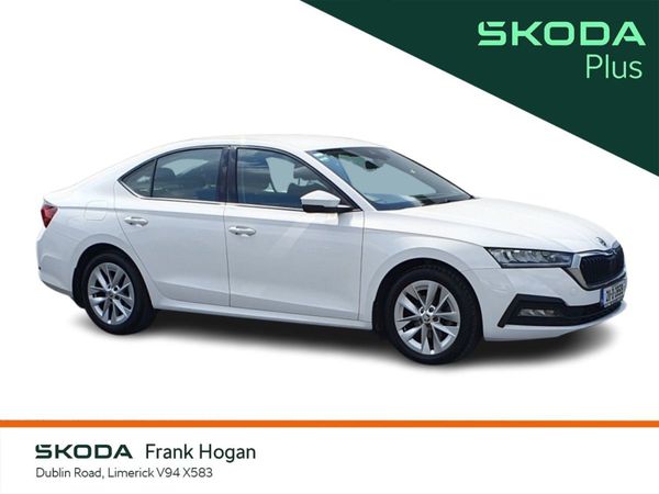 Skoda Octavia Saloon, Diesel, 2021, White