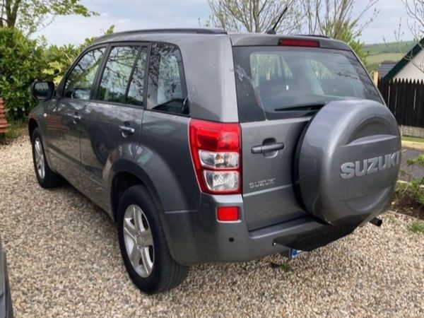 Suzuki Grand Vitara SUV, Petrol, 2008, Grey