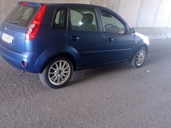 Ford Fiesta Hatchback, Petrol, 2008, Blue