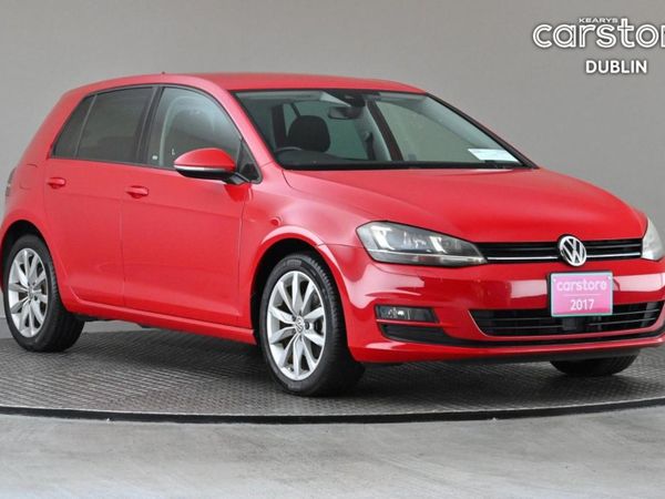 Volkswagen Golf Hatchback, Petrol, 2017, Red