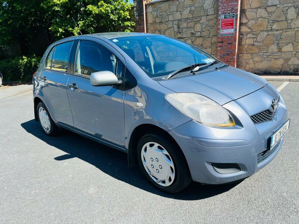 Toyota Yaris Hatchback, Petrol, 2010, Blue