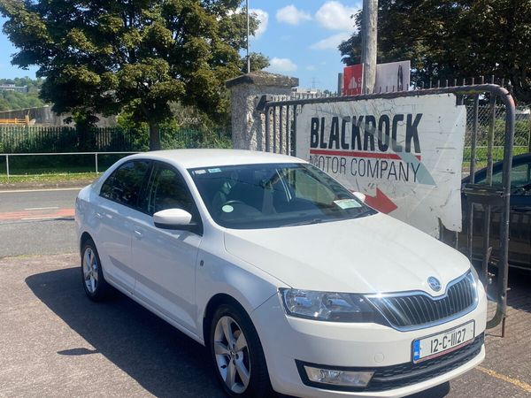 Skoda Rapid Saloon, Petrol, 2012, White