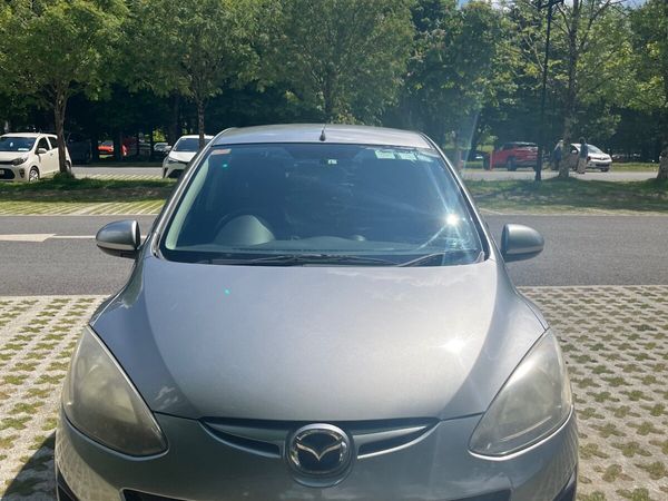 Mazda Demio MPV, Petrol, 2013, Silver
