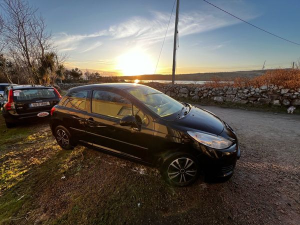 Peugeot 207 Hatchback, Diesel, 2010, Black
