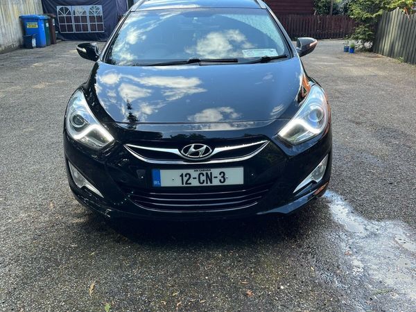 Hyundai i40 Estate/Jeep, Diesel, 2012, Black