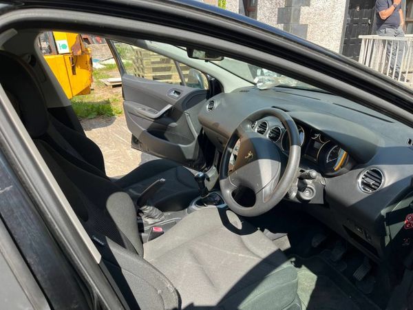 Peugeot 308 Hatchback, Petrol, 2008, Black