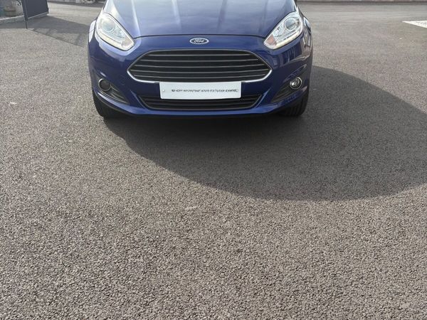 Ford Fiesta Hatchback, Petrol, 2017, Blue