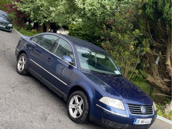 Volkswagen Passat Saloon, Diesel, 2005, Blue