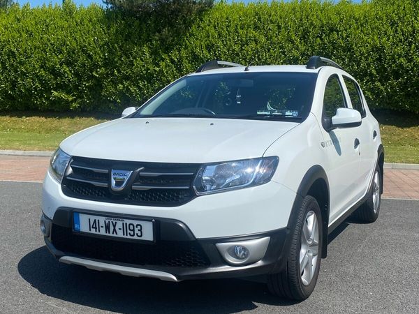 Dacia Sandero Stepway Hatchback, Diesel, 2014, White