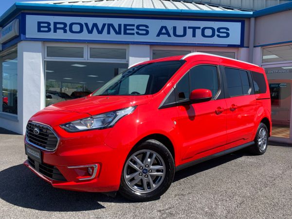 Ford Tourneo Connect MPV, Diesel, 2022, Red