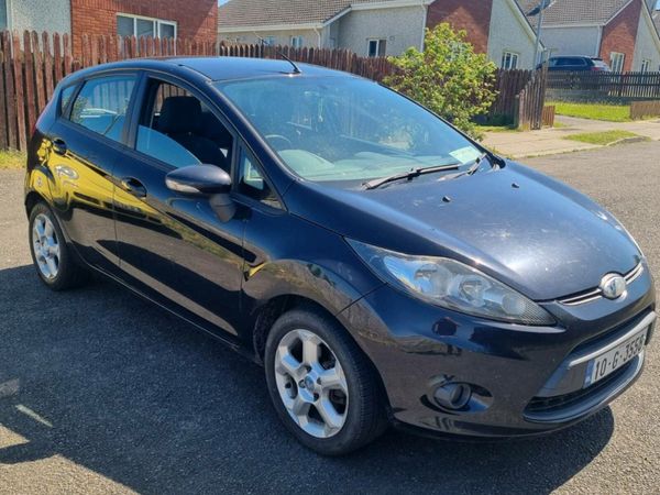 Ford Fiesta Hatchback, Diesel, 2010, Black