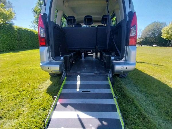 Peugeot Partner Tepee MPV, Diesel, 2012, Silver