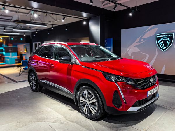 Peugeot 3008 MPV, Diesel, 2022, Red