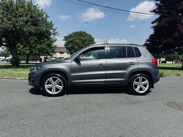 Volkswagen Tiguan SUV, Diesel, 2012, Grey