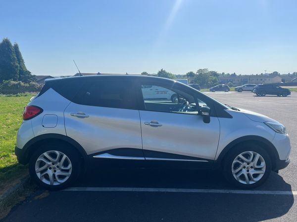 Renault Captur Hatchback, Diesel, 2016, Silver